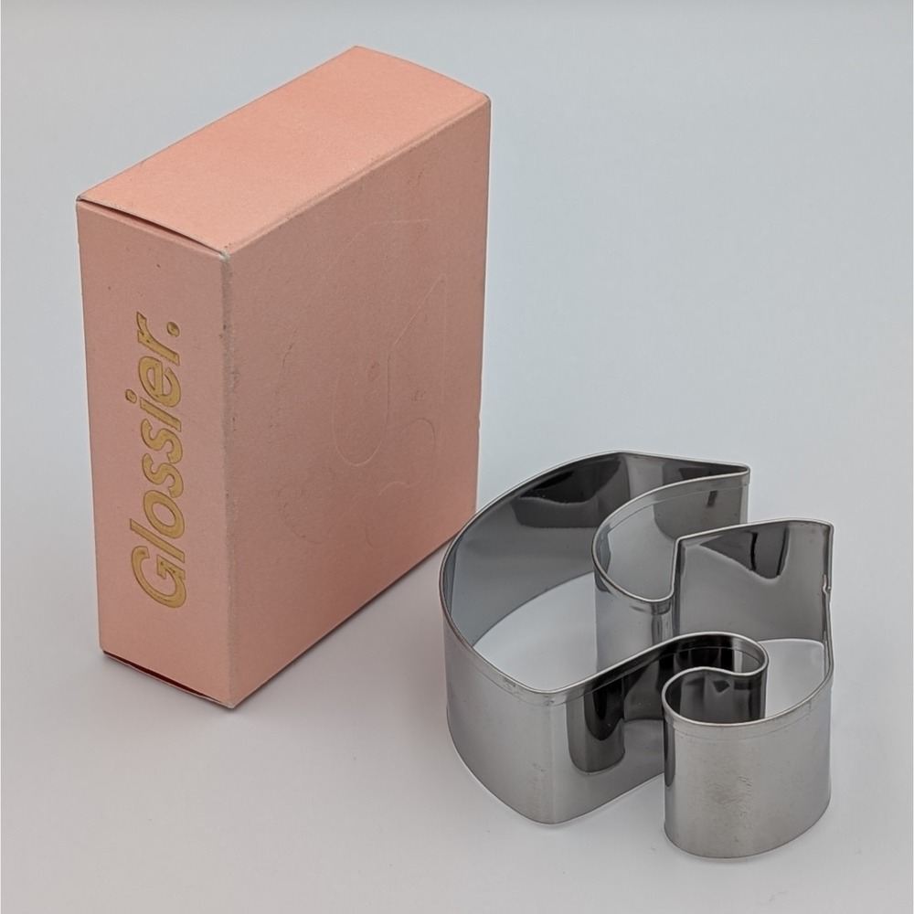 NIB Glossier Cookie Cutter "G" Stainless Steel Rare Limited Edition recyclable